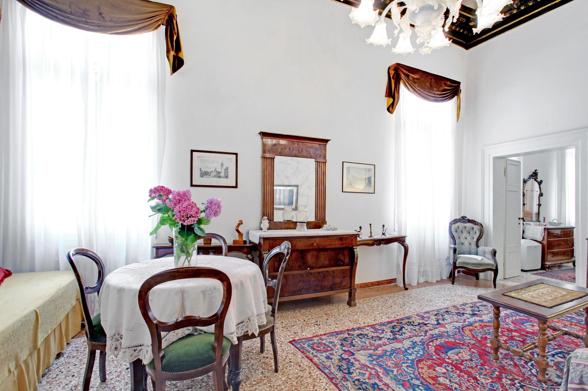 Testa - Wr Apartments Venice Exterior photo